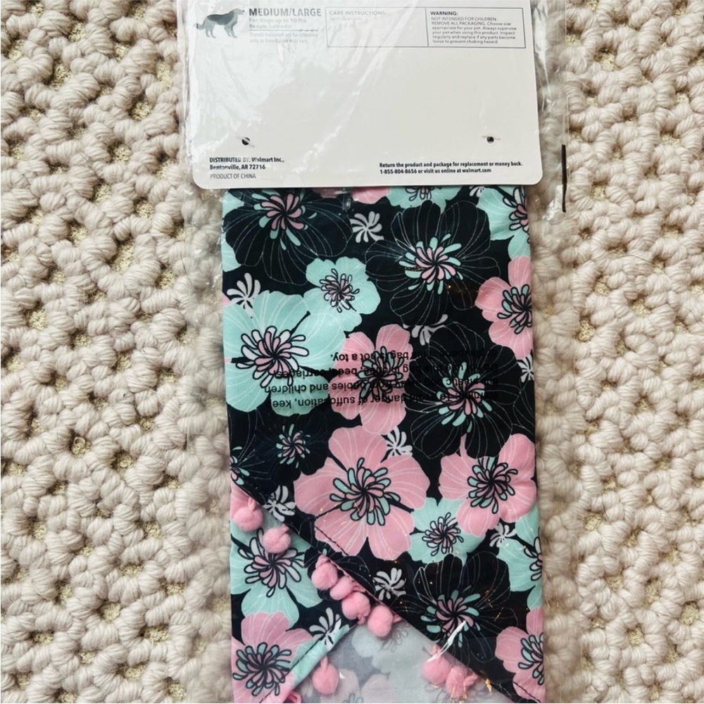 NWT Vibrant Life Pom Edge Floral Dog Bandana, X-Small/Small - Picture 3 of 5